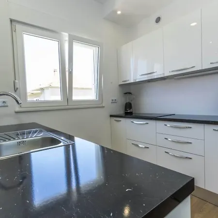 بيت للعطل Ferienhaus Fur 11 Personen Und 1 Kind In Brodarica, Dalmatien Norddalmatien