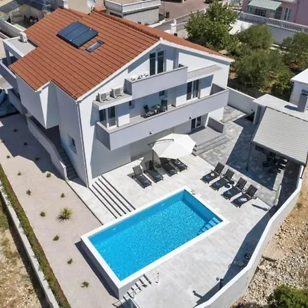 بيت للعطل Ferienhaus Fur 11 Personen Und 1 Kind In Brodarica, Dalmatien Norddalmatien