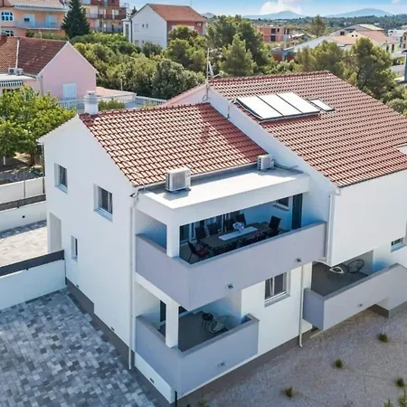 بيت للعطل Ferienhaus Fur 11 Personen Und 1 Kind In Brodarica, Dalmatien Norddalmatien *